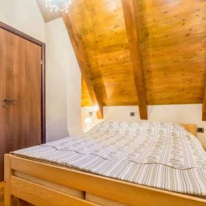 GORSKI KOTAR, LIČ - Planinska kuća s wellnessom