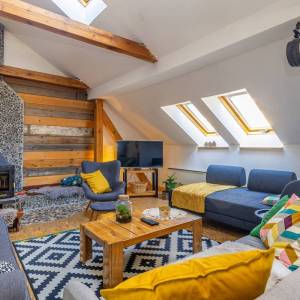 GORSKI KOTAR, LOKVE - Kuća s tri apartmana