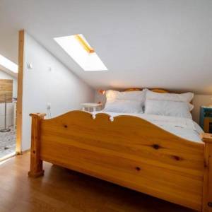 GORSKI KOTAR, LOKVE - Kuća s tri apartmana