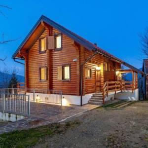 GORSKI KOTAR - Prekrasna drvena kuća