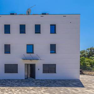 Grad Krk - Dvoetažni luksuzni apartman s krovnom terasom i bazenom