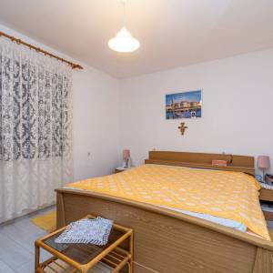 GRAD KRK - Kuća s tri apartmana