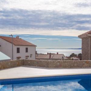 GRAD KRK - Luksuzna vila s bazenom i pogledom na more