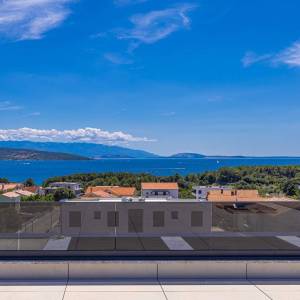 Grad Krk - Luksuzni penthouse s panoramskim pogledom i bazenom