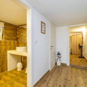 GRAD KRK , okolica - Dvojna kuća s bazenom na mirnoj lokaciji