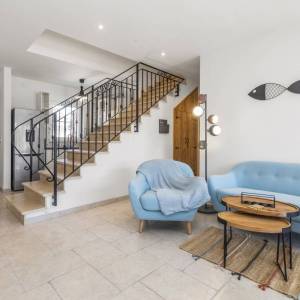 GRAD KRK, okolica - Moderna vila s grijanim bazenom