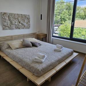 GRAD KRK, šire područje - Moderna vila s bazenom