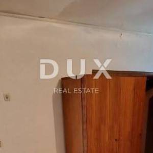 GRAD KRK, VRH - Autentična kamena kuća za obnovu