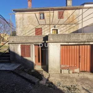 GRAD KRK, VRH - Autentična kamena kuća za obnovu