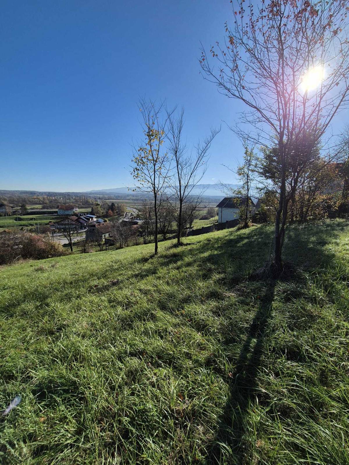 Građ. zemljište - Zaprešić - Luka - Pluska - 1472 m2