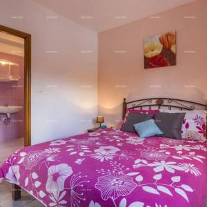 Građevinski kompleks sa dvije obiteljske kuće i poslovno-stambenom zgradom