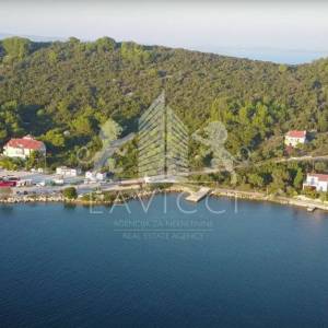 Građevinski teren, 2. red od mora - Brbinj, Dugi otok