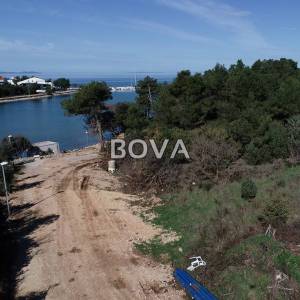 Građevinsko zemljište 1338 m2 – Zaton *Drugi red do mora* (ID-2405/D)