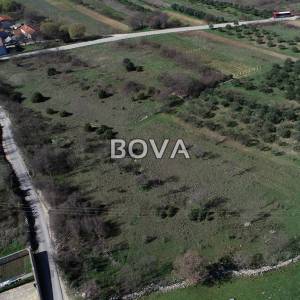 Građevinsko zemljište 1555 m2 – Pridraga *Pravilan oblik* (ID-2406/D)