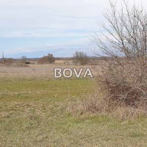 Građevinsko zemljište 2283 m2 – Suhovare *Uz javni put* (ID-2510/A)