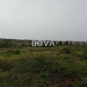 Građevinsko zemljište 607 m2 – Vrsi *Uz prometnicu* (ID-2538/E)