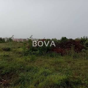 Građevinsko zemljište 607 m2 – Vrsi *Uz prometnicu* (ID-2538/E)