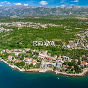 Građevinsko zemljište 700 m2 – Maslenica *POGLED MORE* (ID-2490/E)