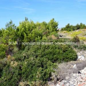 Građevinsko zemljište od 6000 do 26000 m2 u Gaženici, Zadar