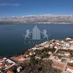 Građevinsko zemljište udaljeno 100m od mora - Novigrad