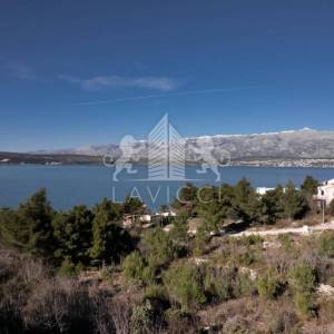 Građevinsko zemljište udaljeno 100m od mora - Novigrad