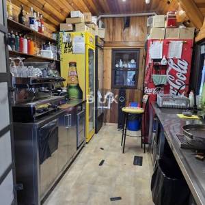 GROBNIK, JEDINSTVENA LOKACIJA - UHODANI RESTORAN, PRODAJA !