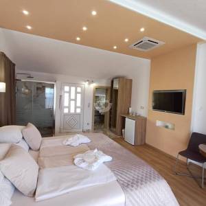 Hrvatska, Čiovo, Okrug Gornji, Kuća 435 m2, Samo 150 metara od Mora