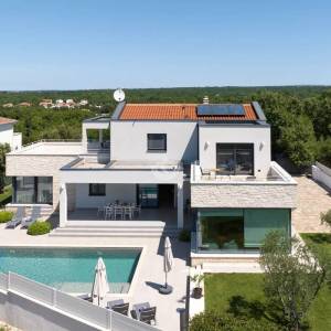 Hrvatska, Poreč, Varvari – potpuno namještena luksuzna vila s bazenom, 280 m²
