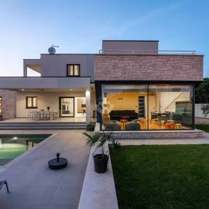 Hrvatska, Poreč, Varvari – potpuno namještena luksuzna vila s bazenom, 280 m²