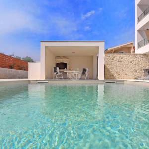 Hrvatska, Zadar, Sukošan – moderan dvosobni apartman (59,50 m²) s pogledom na more i korištenjem bazena