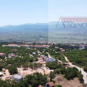 Imotski 1000 m2 građevinsko zemljište Glavina Gornja