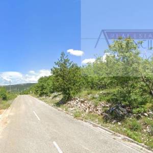 Imotski 1526 m2 građevinsko zemljište - novo u ponudi