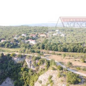 Imotski 2029 m2 građevinsko zemljište - otvoren pogled - novo