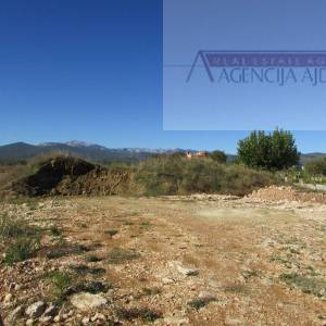 Imotski 3238 m2 građevinsko zemljište Glavina Donja