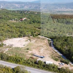 Imotski 8883 m2 građevinsko zemljište - NOVO!!