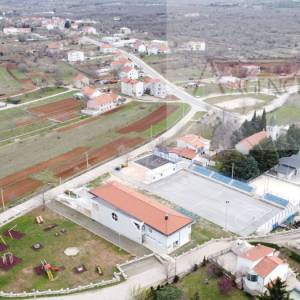 Imotski, Cista Provo građevinsko zemljište 1699 m2 - novo