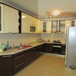 Imotski - Cista Provo vila  sa bazenom 742 m2 - sniženo