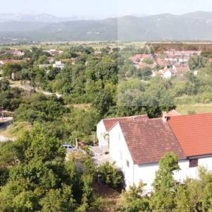 Imotski Donji Proložac kuća 187 m2 - povoljno