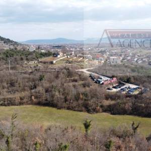 Imotski Glavina Donja građevinsko zemljište 4500 m2