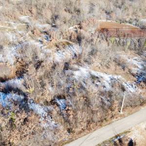Imotski građevinsko zemljište 2329 m2 - odlična lokacija - Drum