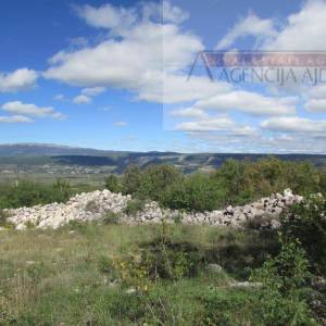 Imotski Grubine 4553 m2 građevinsko zemljište