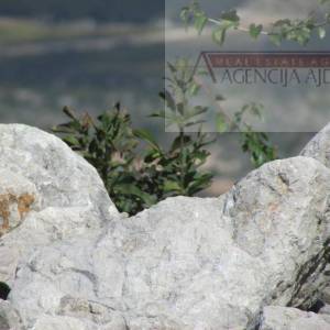 Imotski Grubine 4553 m2 građevinsko zemljište