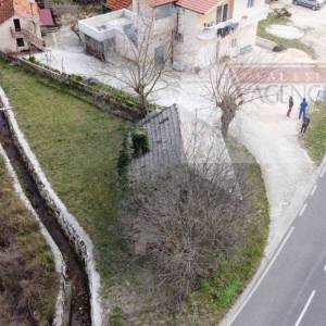 Imotski kamena kuća sa okućnicom Kamenmost