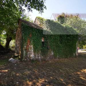 Imotski kamena kuća sa okućnicom Kamenmost