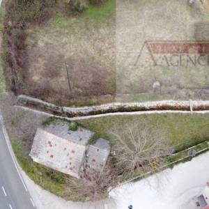 Imotski kamena kuća sa okućnicom Kamenmost