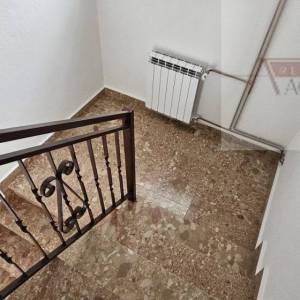 Imotski kuća u centru grada 380 m2