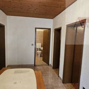 Imotski kuća u centru grada 380 m2