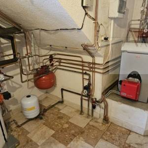 Imotski kuća u centru grada 380 m2