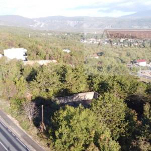 Imotski kuća u izgradnji 200 m2 na 1467 m2 zemljišta