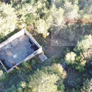 Imotski kuća u izgradnji 200 m2 na 1467 m2 zemljišta